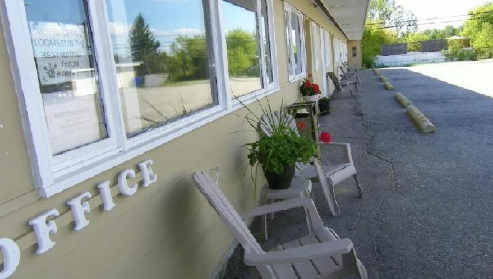 درايدن Trans Canada Motel & Restaurant المظهر الخارجي الصورة